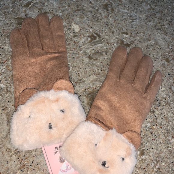Touch Screen Driving Gloves with cute Bear - Picture 2 of 5